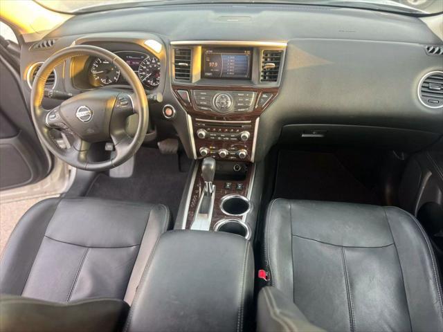 Photo of 2014  Nissan Pathfinder