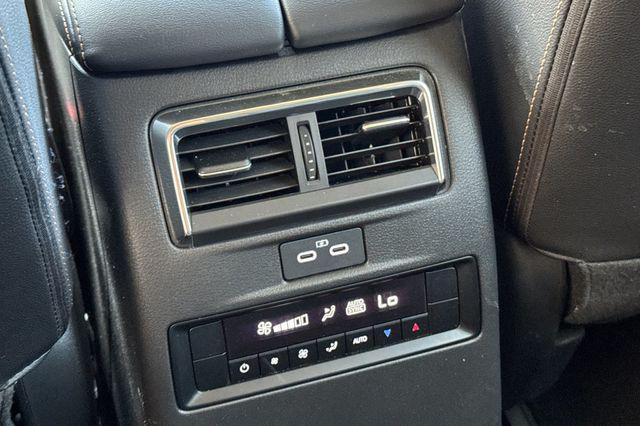 Photo of 2024 Platinum Quartz Mazda CX-90 PHEV