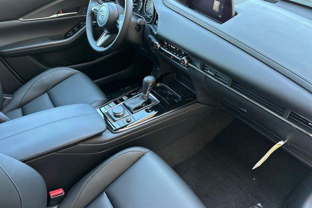 Photo of 2025 Snowflake White Pearl Mica Mazda CX-30