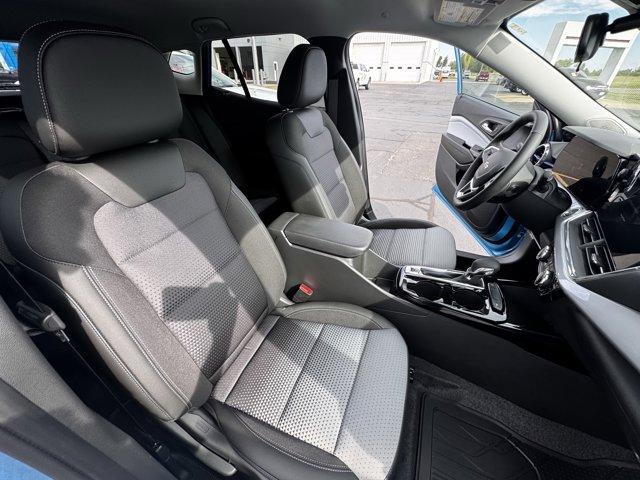 Photo of 2025 Marina Blue Chevrolet Trax