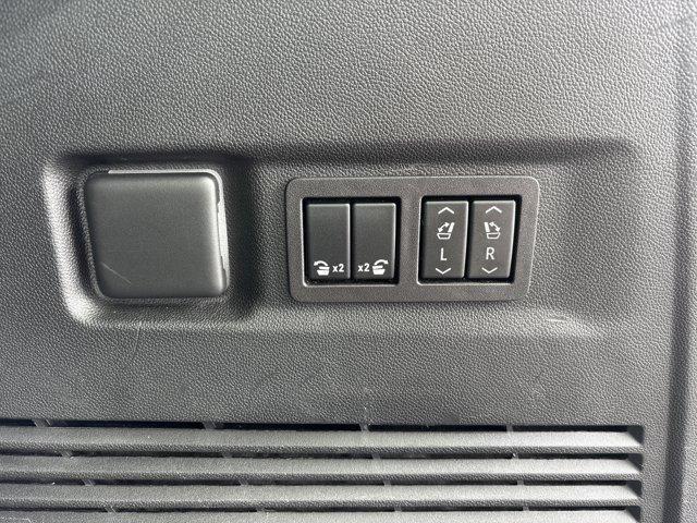 Photo of 2023 Summit White Chevrolet Suburban