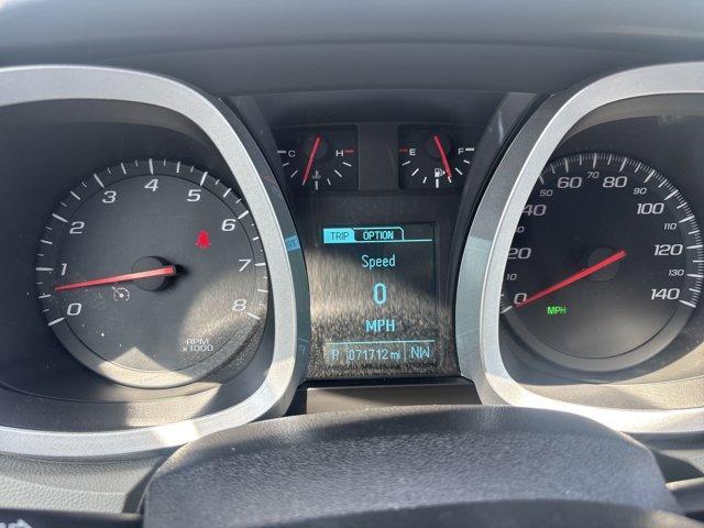 Photo of 2015 Silver Ice Metallic Chevrolet Equinox