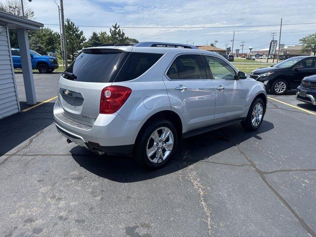 Photo of 2015 Silver Ice Metallic Chevrolet Equinox