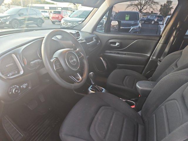 Photo of 2022 Sting Gray Clearcoat Jeep Renegade