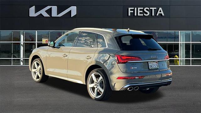 Photo of 2021 Gray Audi SQ5