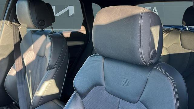 Photo of 2021 Gray Audi SQ5