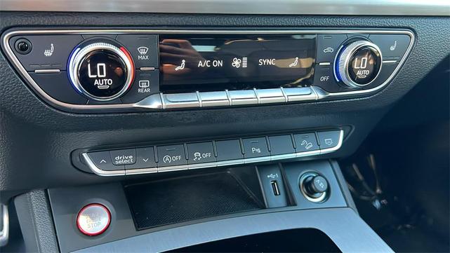 Photo of 2021 Gray Audi SQ5
