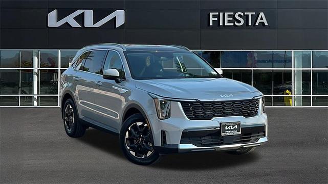 Photo of 2025 Gray Kia Sorento