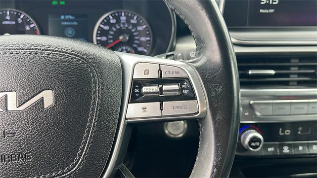 Photo of 2022 Glacial White Pearl Kia Telluride