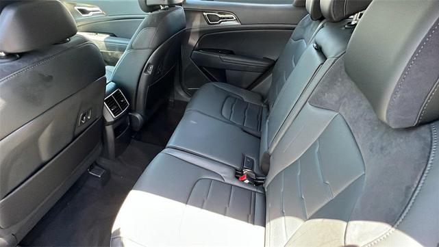 Photo of 2026 White Pearl Kia Sportage