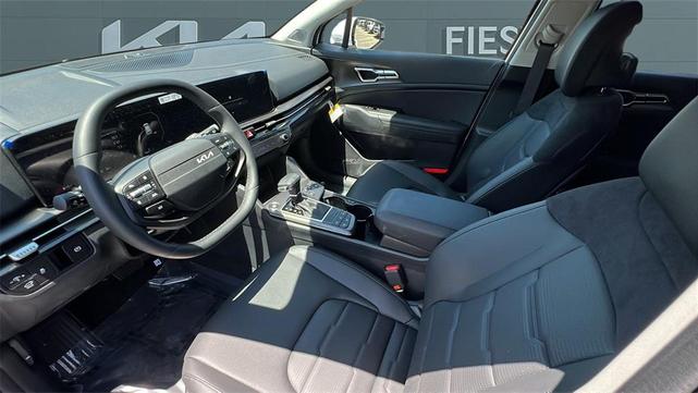 Photo of 2026 White Pearl Kia Sportage