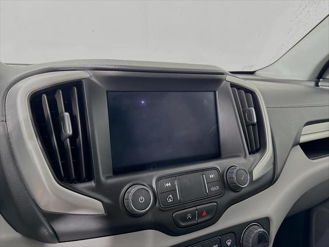 Photo of 2022 White GMC Terrain