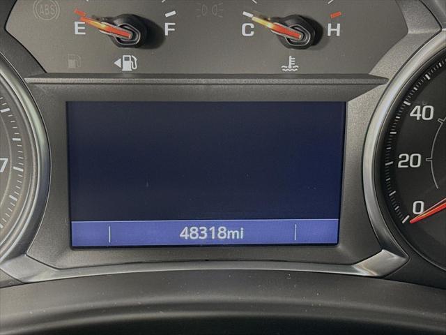 Photo of 2022 White GMC Terrain