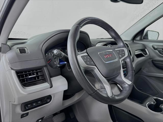 Photo of 2022 White GMC Terrain