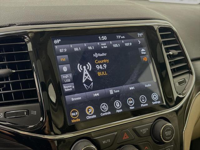 Photo of 2020 Slate Blue Pearlcoat Jeep Grand Cherokee