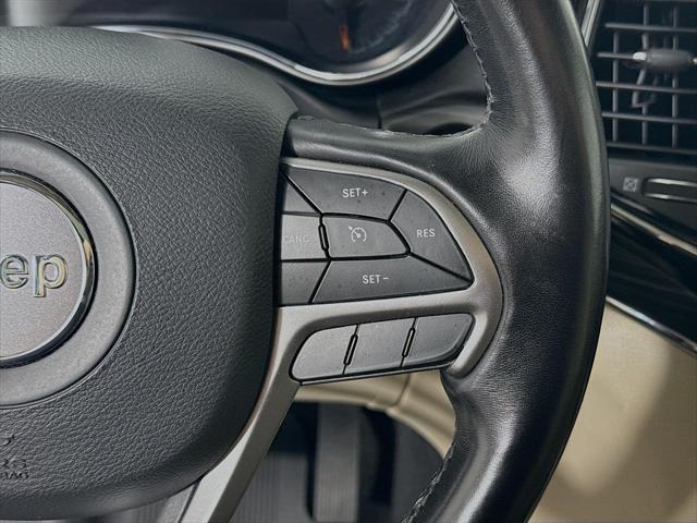 Photo of 2020 Slate Blue Pearlcoat Jeep Grand Cherokee