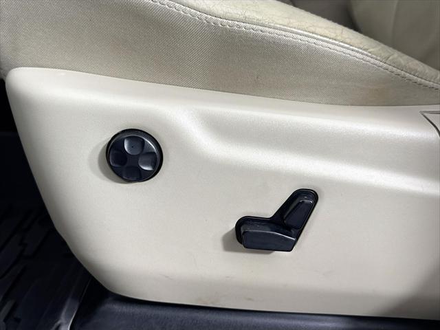 Photo of 2020 Slate Blue Pearlcoat Jeep Grand Cherokee