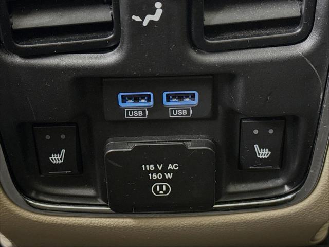 Photo of 2020 Slate Blue Pearlcoat Jeep Grand Cherokee