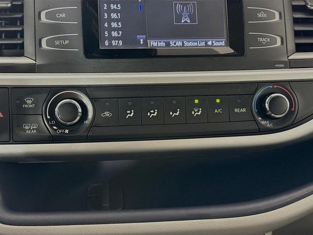 Photo of 2018 Alumina Jade Metallic Toyota Highlander