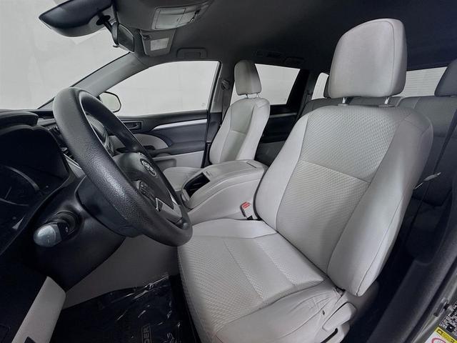 Photo of 2018 Alumina Jade Metallic Toyota Highlander