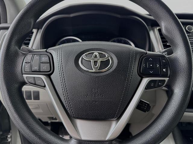 Photo of 2018 Alumina Jade Metallic Toyota Highlander