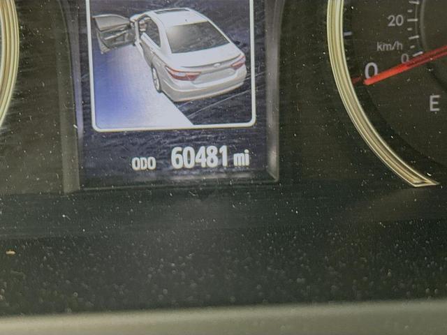 Photo of 2015 Tan Toyota Camry