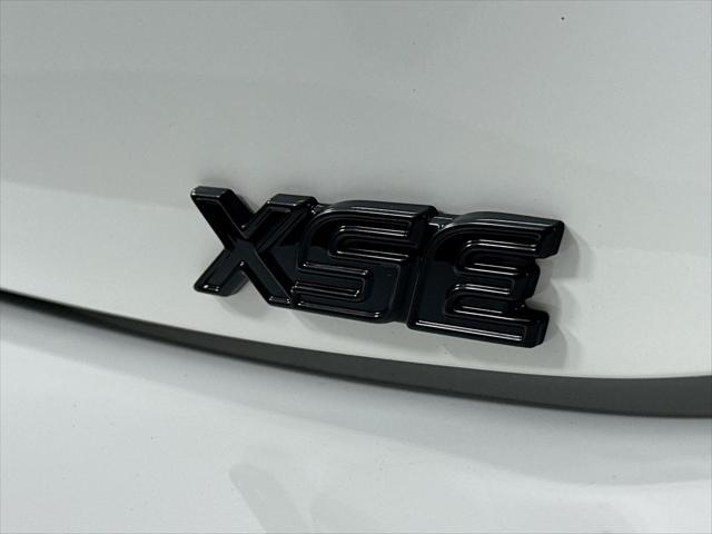 Photo of 2023 Ice Cap Toyota Corolla