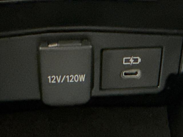Photo of 2023 Ice Cap Toyota Corolla