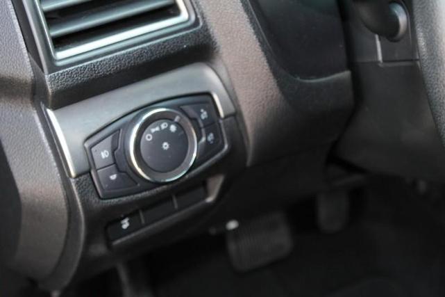 Photo of 2018 RED Ford Explorer