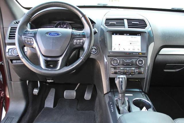 Photo of 2018 RED Ford Explorer
