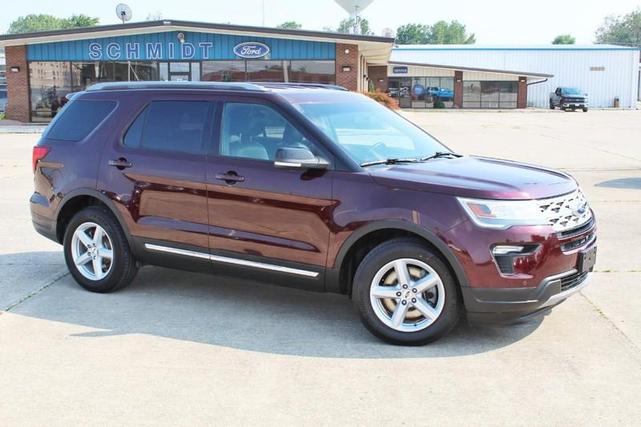 Photo of 2018 RED Ford Explorer