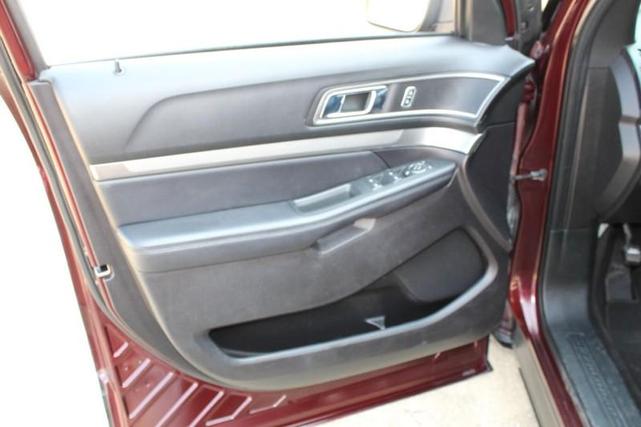 Photo of 2018 RED Ford Explorer