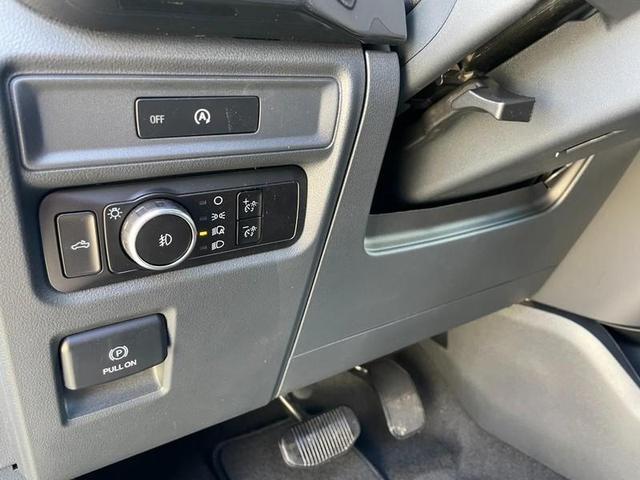 Photo of 2025 Oxford White Ford F-150
