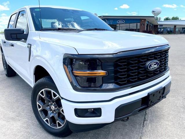 Photo of 2025 Oxford White Ford F-150