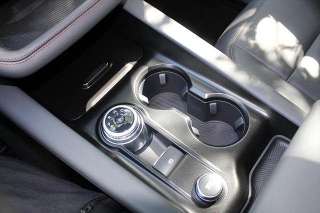 Photo of 2025 Star White Metallic Tri-Coat Ford Explorer