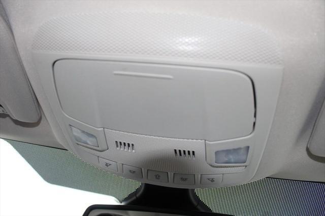 Photo of 2024 Rapid Red Metallic Tinted Clearcoat Ford Edge