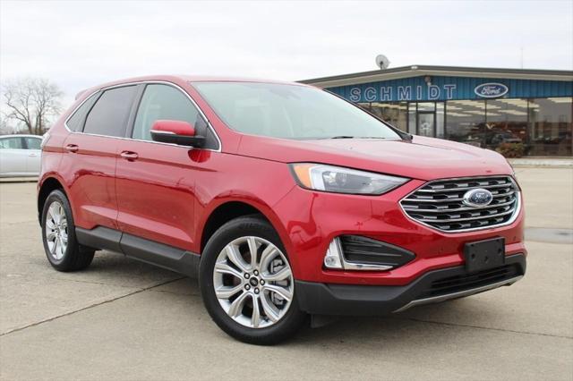 Photo of 2024 Rapid Red Metallic Tinted Clearcoat Ford Edge