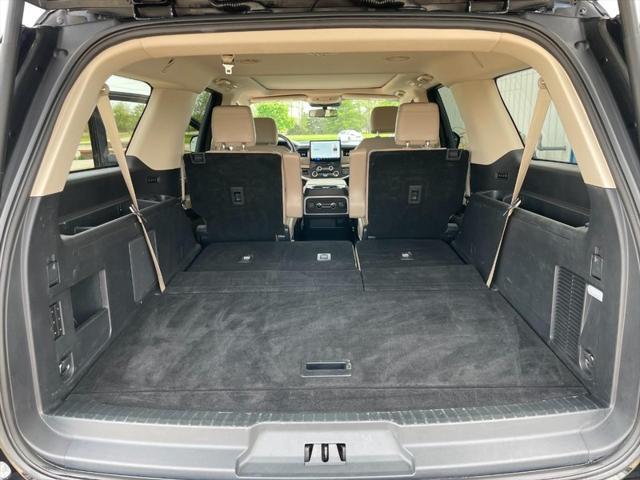 Photo of 2024 Agate Black Metallic Ford Expedition Max