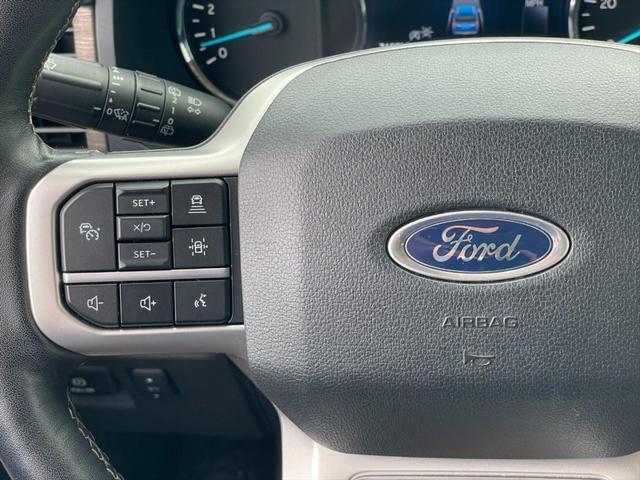 Photo of 2024 Agate Black Metallic Ford Expedition Max