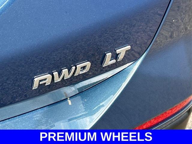 Photo of 2024 Lakeshore Blue Metallic Chevrolet Equinox
