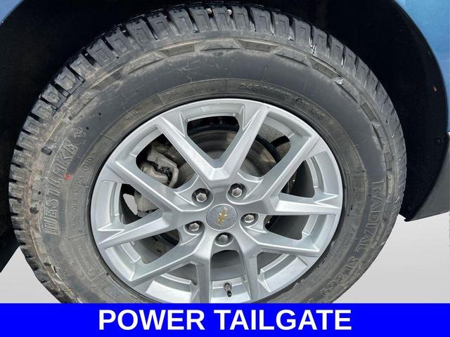 Photo of 2024 Lakeshore Blue Metallic Chevrolet Equinox