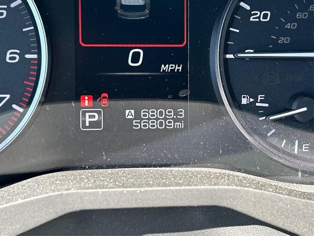Photo of 2023 Crystal White Pearl Subaru Ascent
