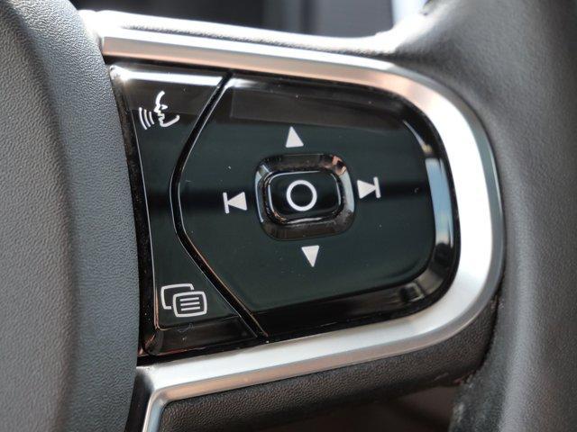 Photo of 2016 Gray Metallic Volvo XC90