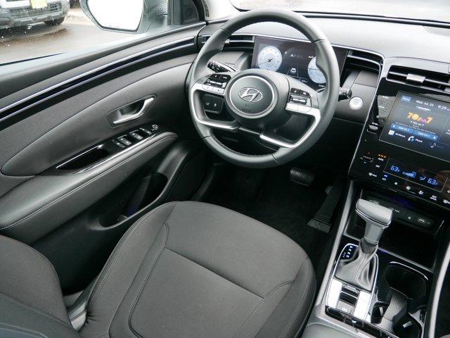 Photo of 2022 Quartz White Hyundai TUCSON
