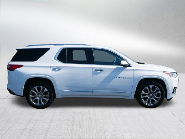 Photo of 2021 Summit White Chevrolet Traverse