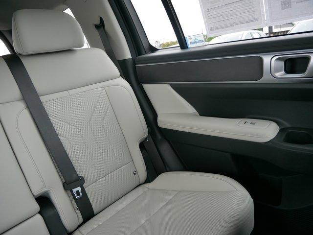 Photo of 2024 Hampton Gray Hyundai SANTA FE HEV