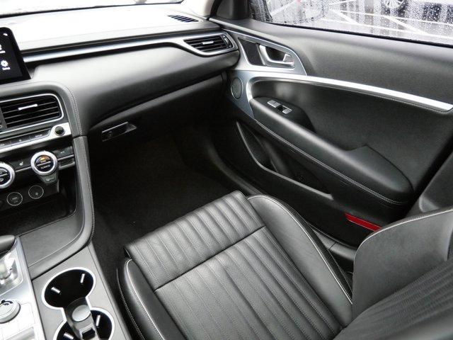 Photo of 2022 Vik Black Genesis G70