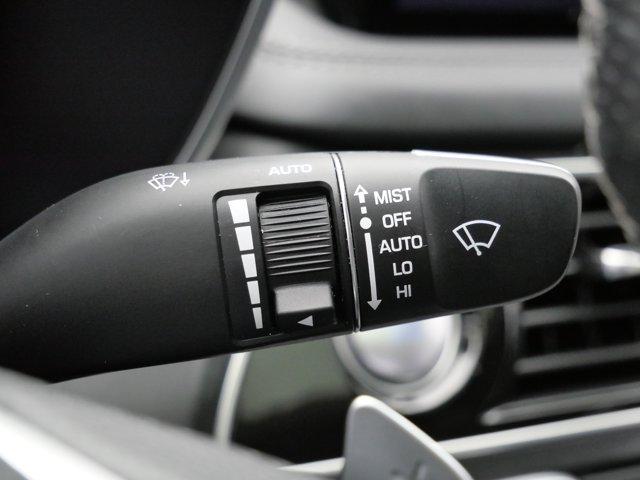 Photo of 2022 Vik Black Genesis G70