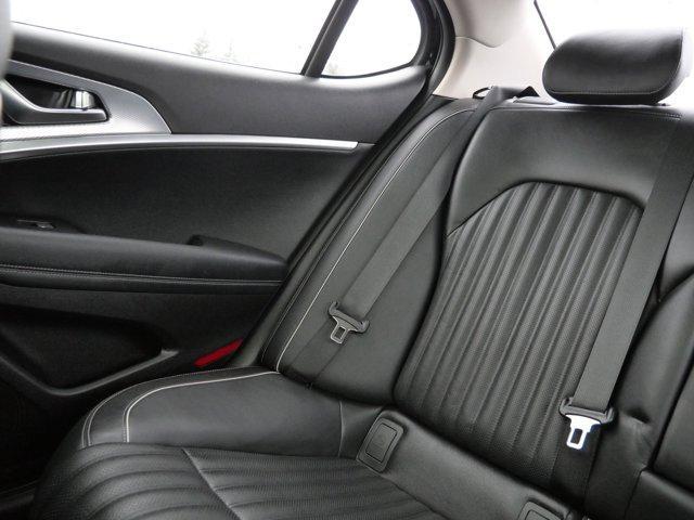 Photo of 2022 Vik Black Genesis G70