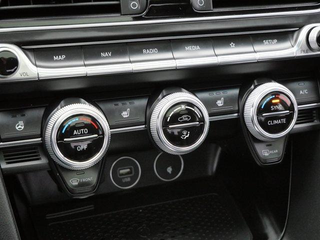 Photo of 2022 Vik Black Genesis G70